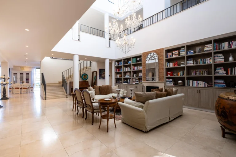 5 Bedroom House for Sale in Engomi, Nicosia District