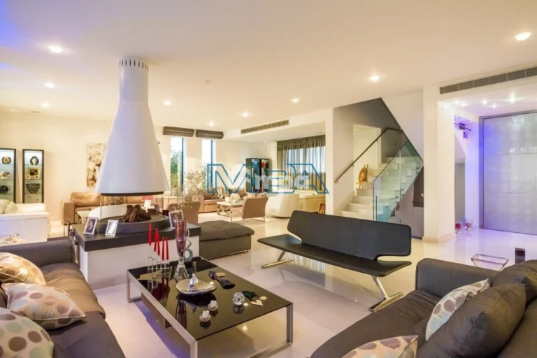 700m² House for Rent in Engomi, Nicosia District