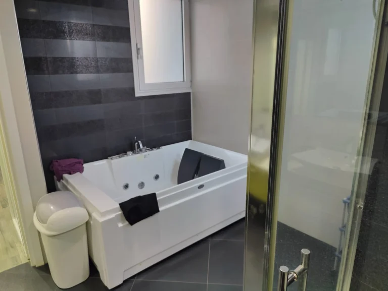 6+ Bedroom House for Sale in Erimi, Limassol District