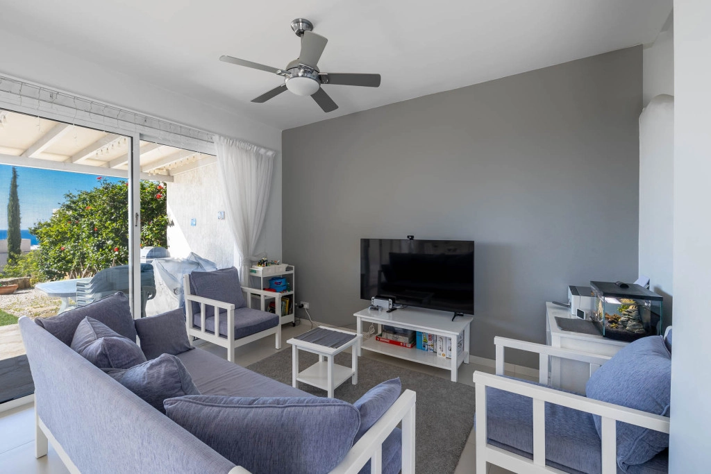 3 Bedroom House for Sale in Chlorakas, Paphos District