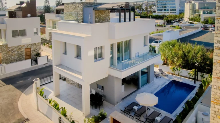 Cheap Houses and Villas for Sale Famagusta up to 1000000 euro