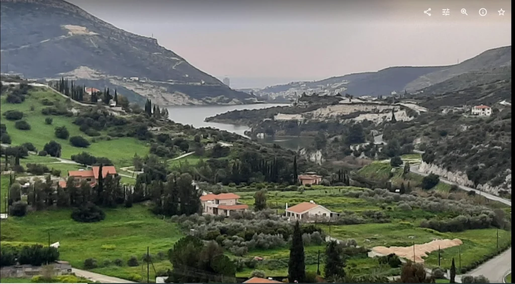 7,480m² Plot for Sale in Akrounta, Limassol District