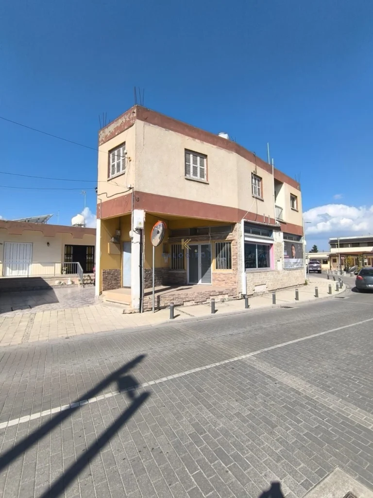 3 Bedroom House for Sale in Dromolaxia, Larnaca District