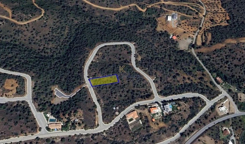 1,752m² Plot for Sale in Kornos, Larnaca District