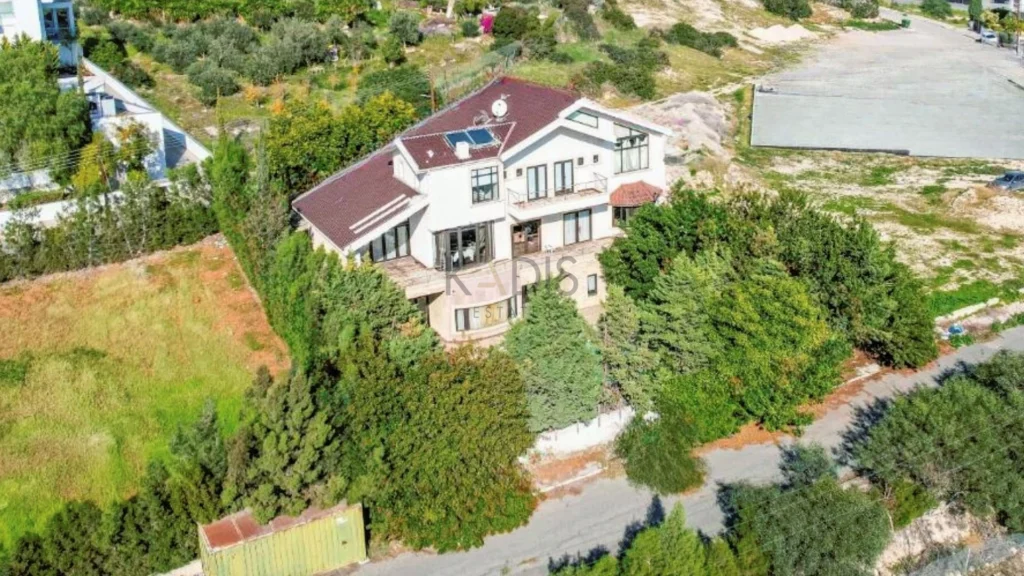 4 Bedroom House for Sale in Mouttagiaka, Limassol District