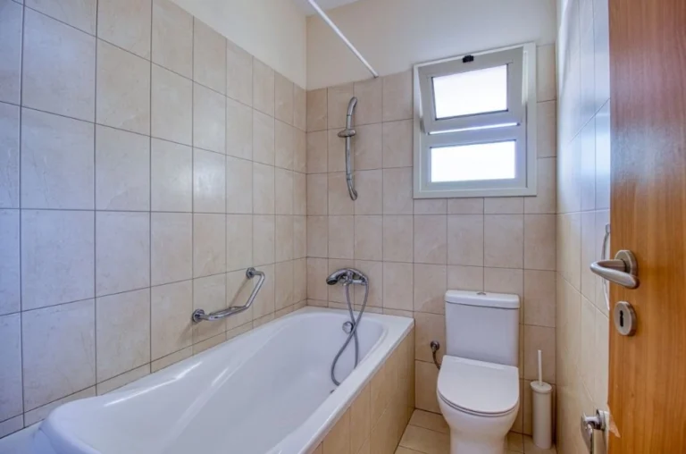 3 Bedroom Apartment for Rent in Germasogeia, Limassol District