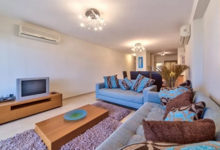 3 Bedroom Apartment for Rent in Germasogeia, Limassol District