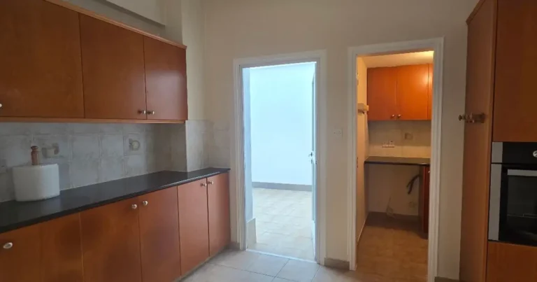 5 Bedroom House for Rent in Oroklini, Larnaca District