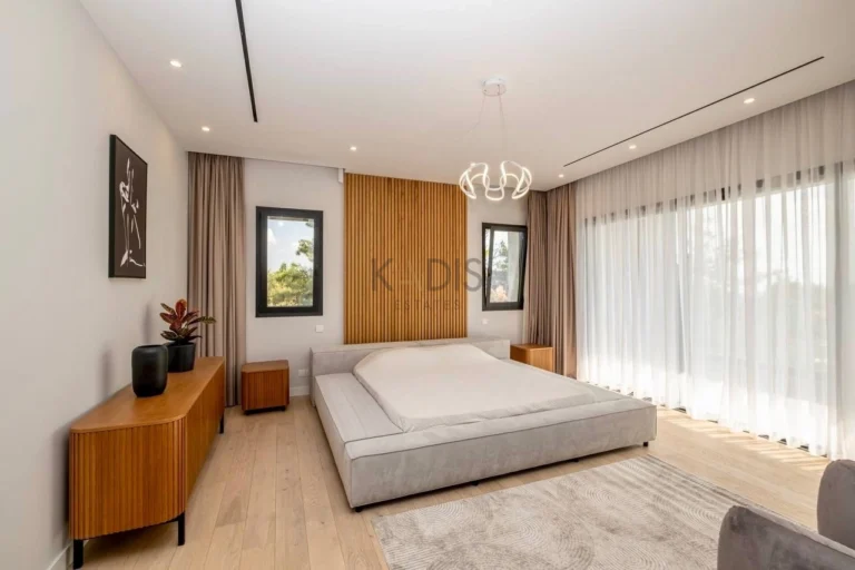 900m² House for Sale in Limassol District