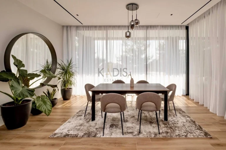 900m² House for Sale in Limassol District