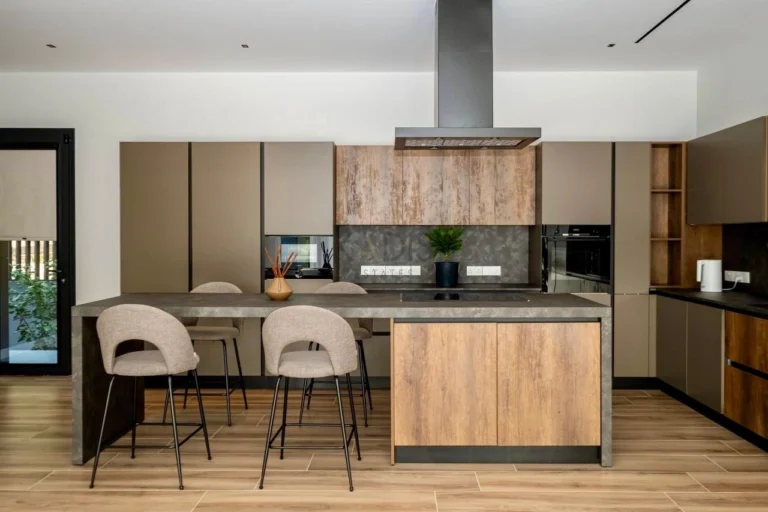 Дом площадью 900 м² в аренду в районе Лимассола