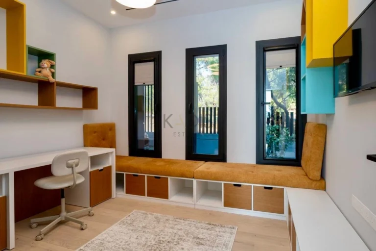 Дом площадью 900 м² в аренду в районе Лимассола