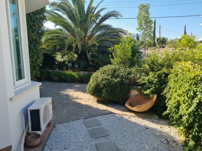 Cheap Houses and Villas for Sale Nicosia up to 600000 euro