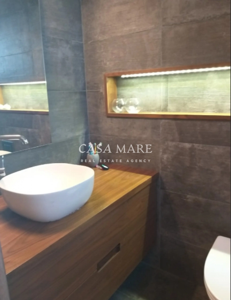 4 Bedroom Apartment for Rent