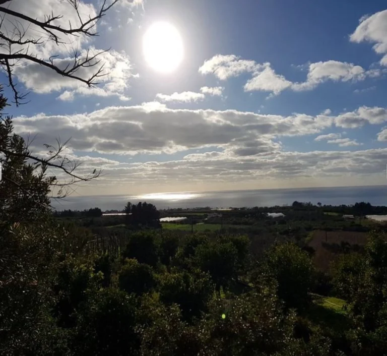 5 Bedroom House for Sale in Kissonerga, Paphos District