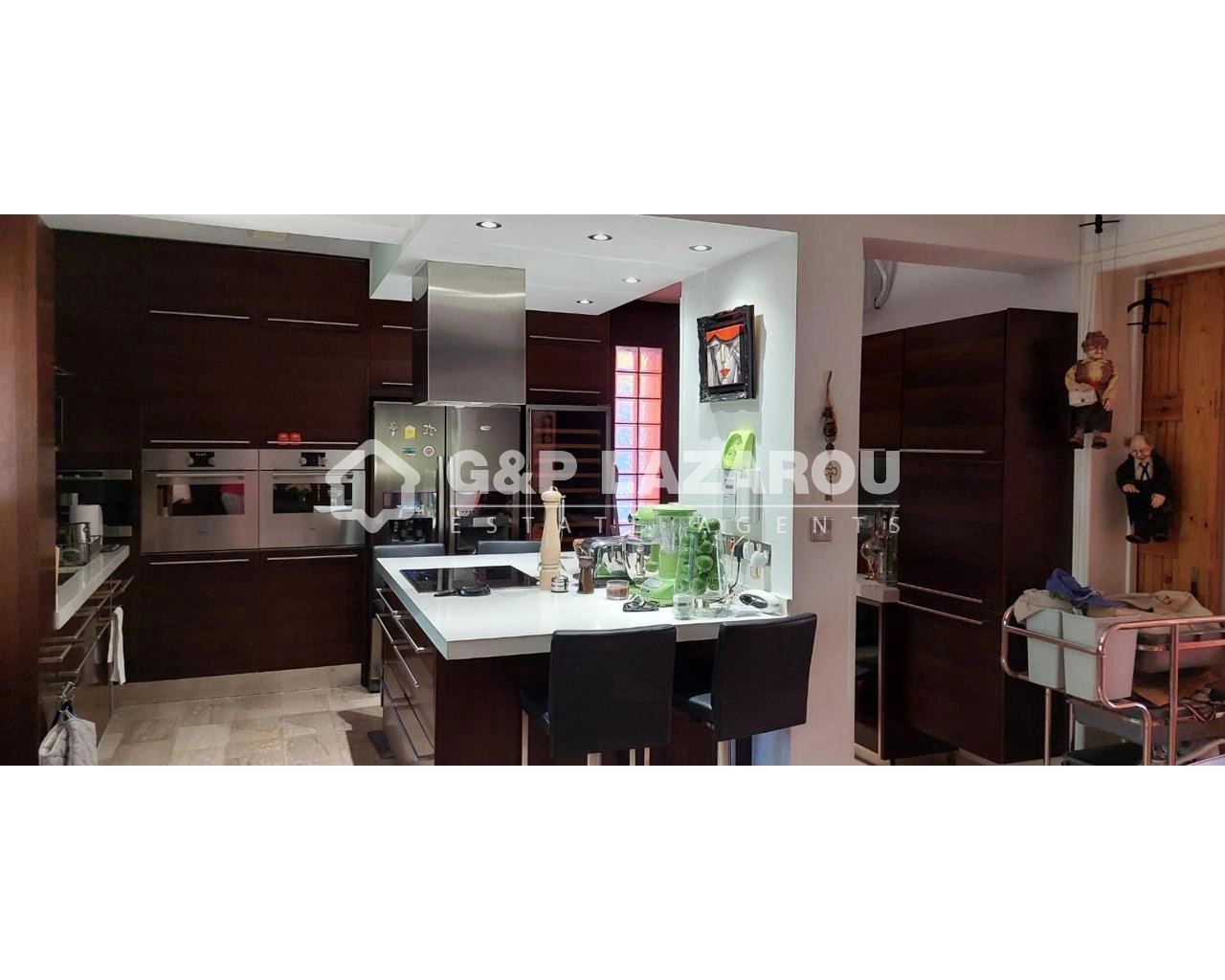 5 Bedroom House for Sale in Moniatis, Limassol District