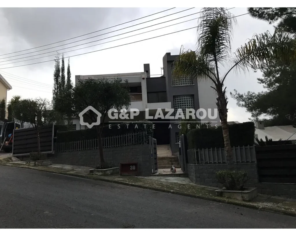 5 Bedroom House for Sale in Moniatis, Limassol District