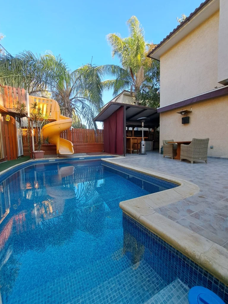 5 Bedroom House for Sale in Limassol – Agia Fyla