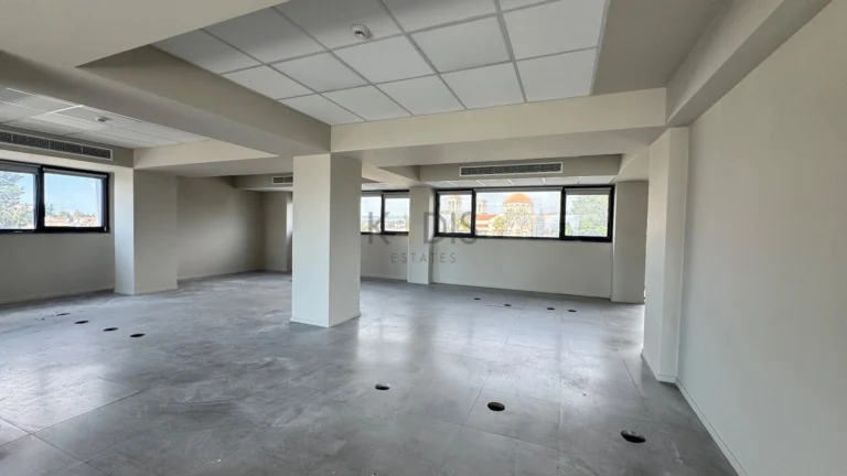 Γραφείο 550m² προς ενοικίαση στη Λεμεσό – Ζακάκι