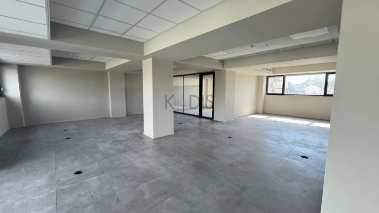 Офис 550 м² в аренду в Лимассоле – Закаки