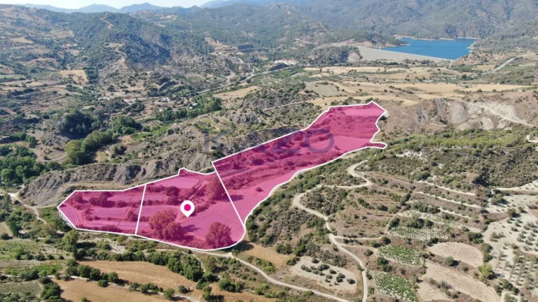 46,155m² Plot for Sale in Kannaviou, Paphos District