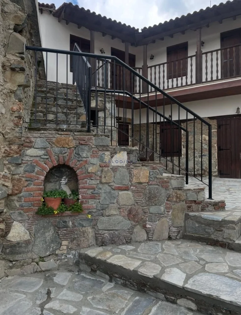 Cheap Houses and Villas for Sale Larnaca up to 200000 euro