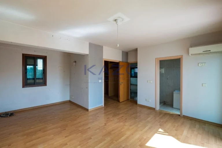 3 Bedroom House for Sale in Strovolos, Nicosia District
