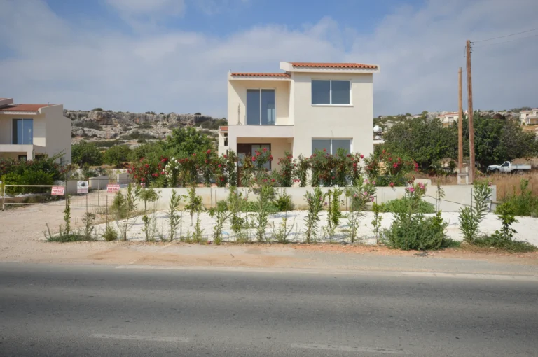 3 Bedroom House for Sale in Pegeia, Paphos District