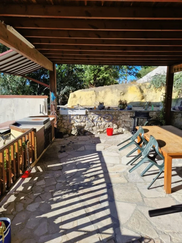 4 Bedroom House for Sale in Vasa Koilaniou, Limassol District
