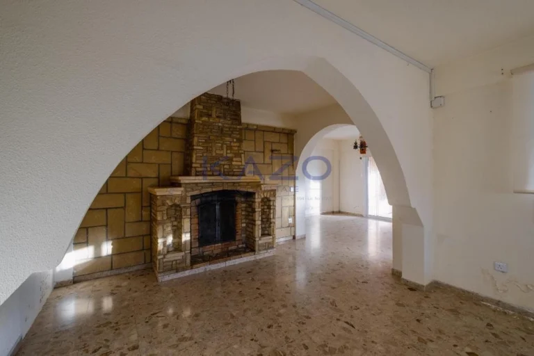 3 Bedroom House for Sale in Pyrga Larnakas, Larnaca District