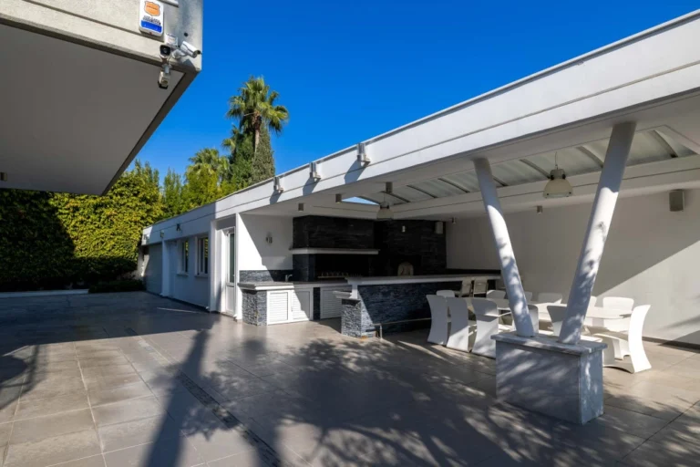 5 Bedroom House for Sale in Pyrgos Lemesou, Limassol District