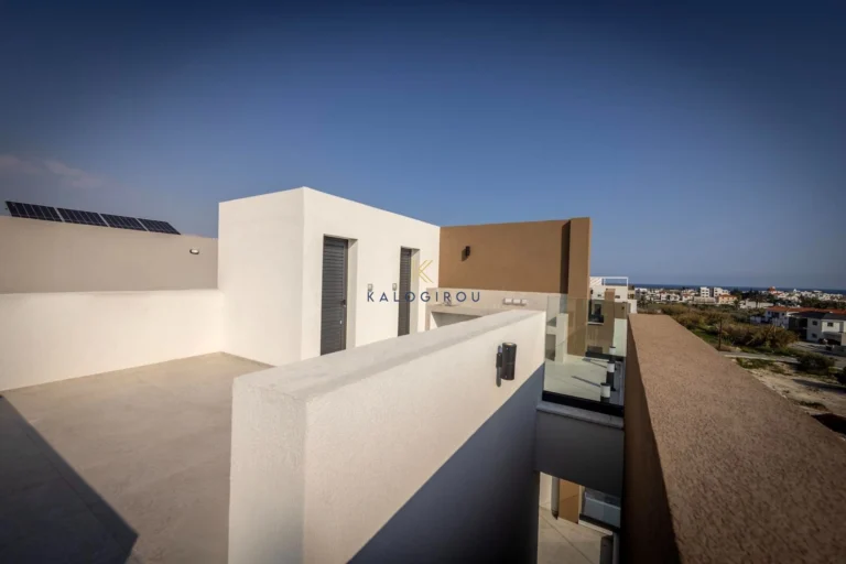 2 Bedroom Apartment for Sale in Livadia Larnakas, Larnaca District