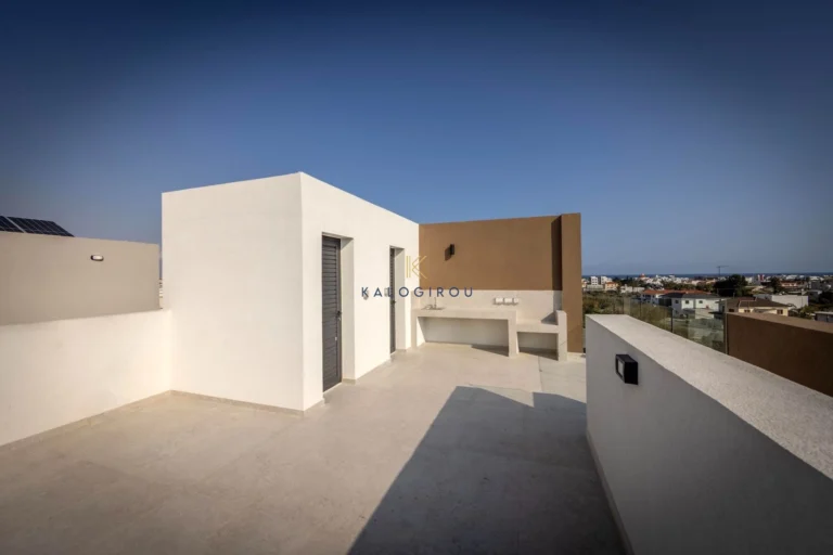 2 Bedroom Apartment for Sale in Livadia Larnakas, Larnaca District