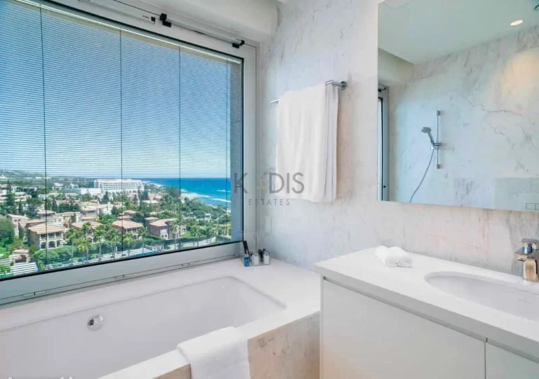 4 Bedroom Apartment for Sale in Parekklisia, Limassol District