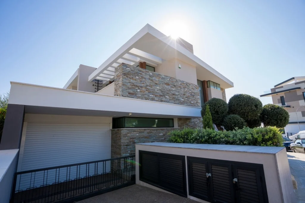 6+ Bedroom House for Sale in Paniotis, Limassol District