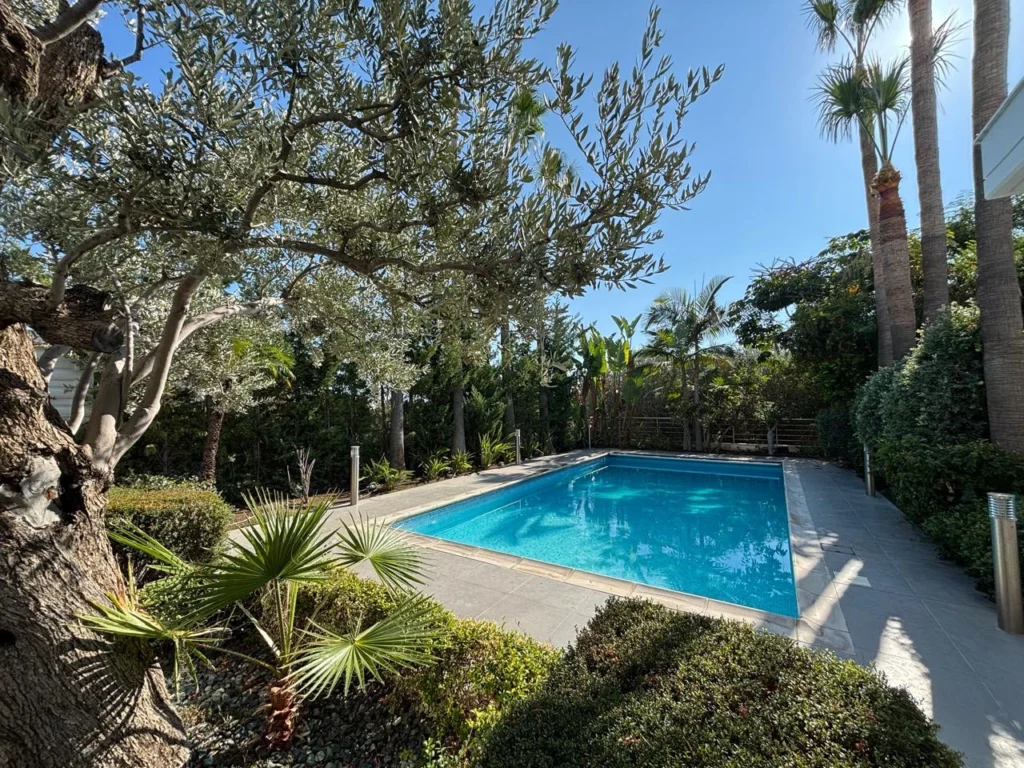 5 Bedroom House for Sale in Pyrgos Lemesou, Limassol District