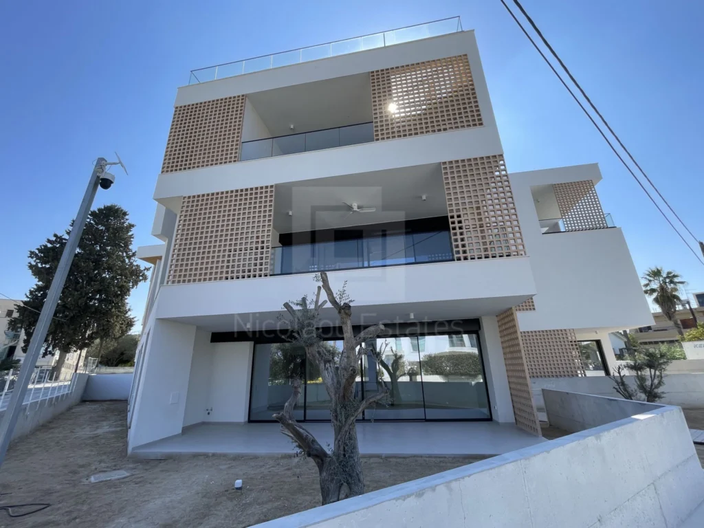 3 Bedroom Apartment for Sale in Engomi, Nicosia District