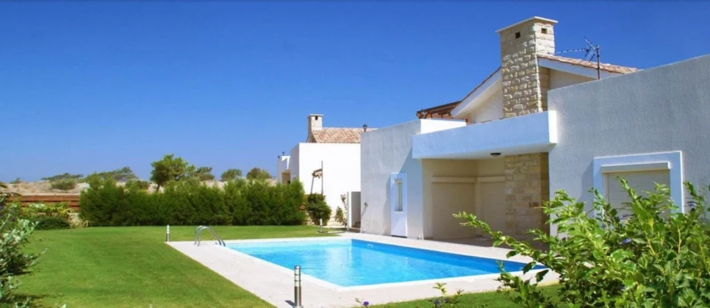 2 Bedroom House for Sale in Monagroulli, Limassol District
