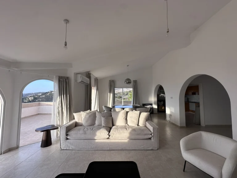 5 Bedroom House for Sale in Tala, Paphos District