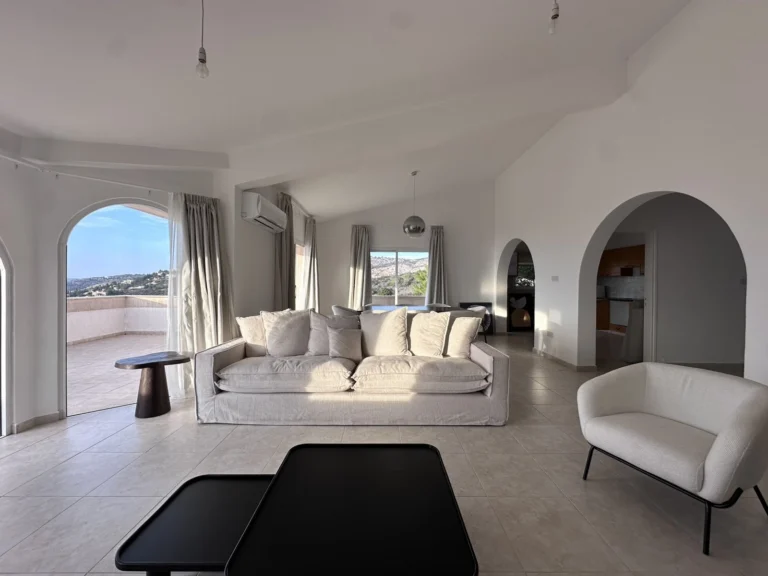 5 Bedroom House for Sale in Tala, Paphos District