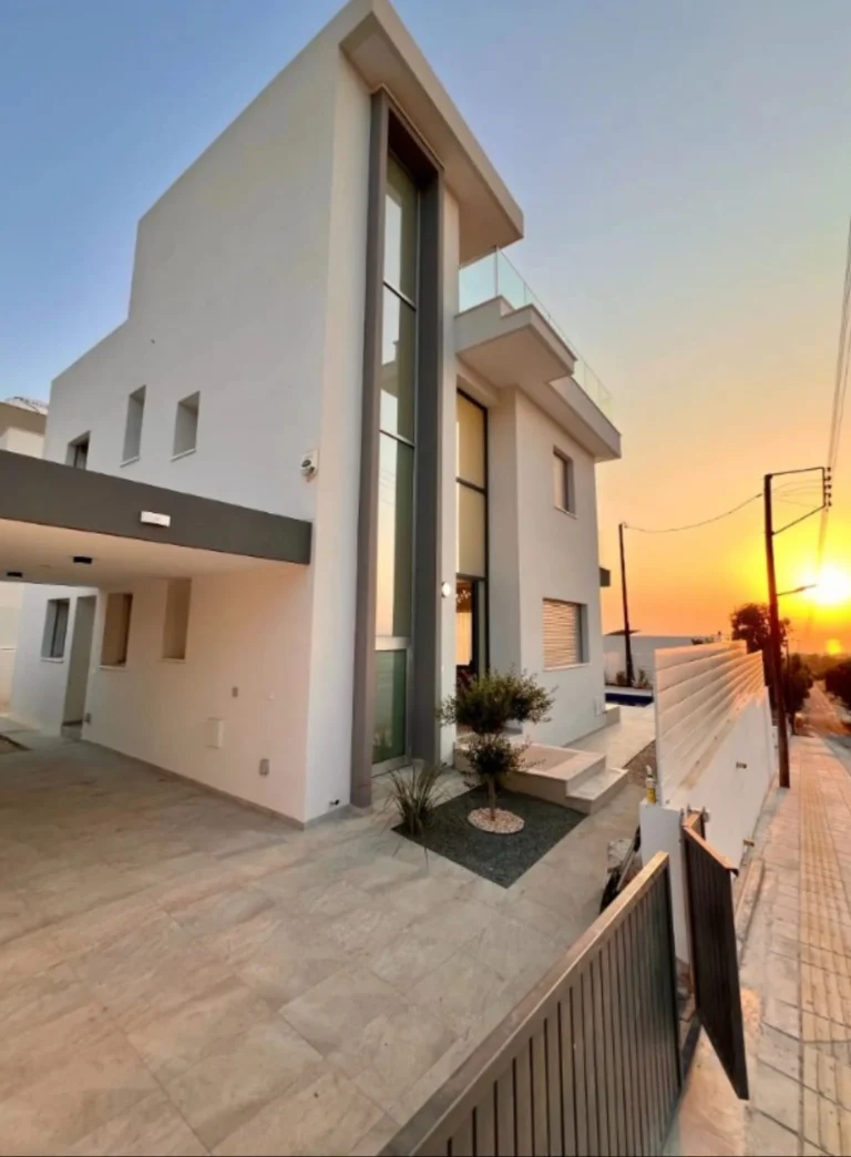 3 Bedroom House for Sale in Chlorakas, Paphos District