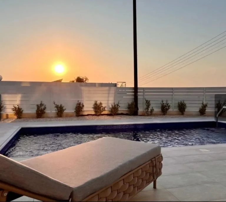 3 Bedroom House for Sale in Chlorakas, Paphos District