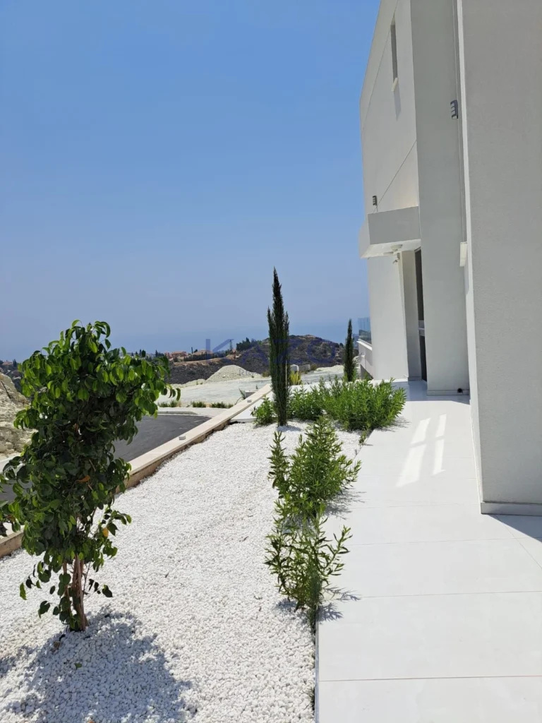 737m² House for Sale in Agios Tychonas, Limassol District
