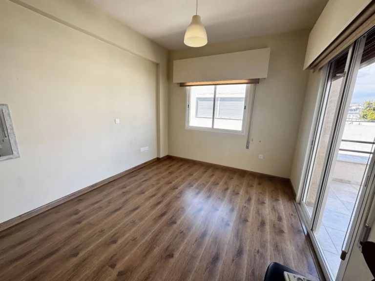 4 Bedroom Apartment for Rent in Limassol – Petrou kai Pavlou