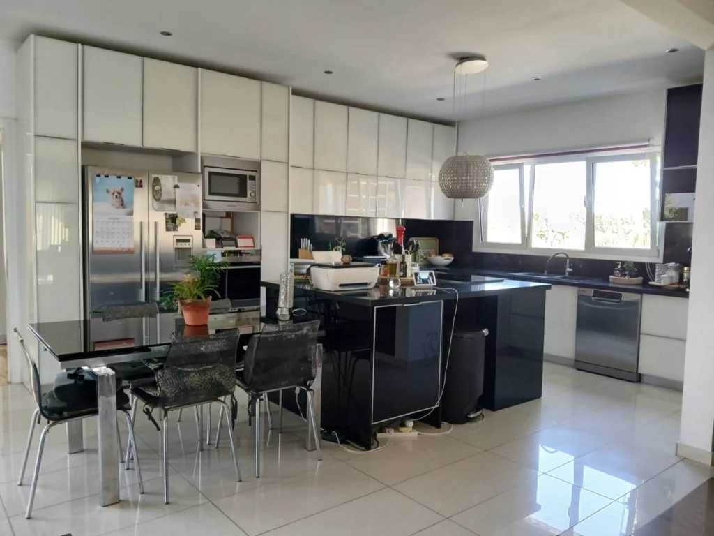 4 Bedroom House for Sale in Timi, Paphos District