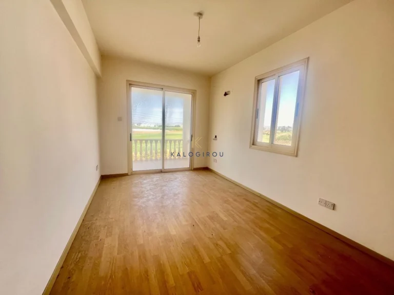 3 Bedroom House for Sale in Pervolia Larnacas