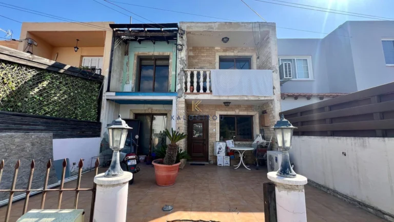 Cheap Houses and Villas for Sale Larnaca up to 200000 euro