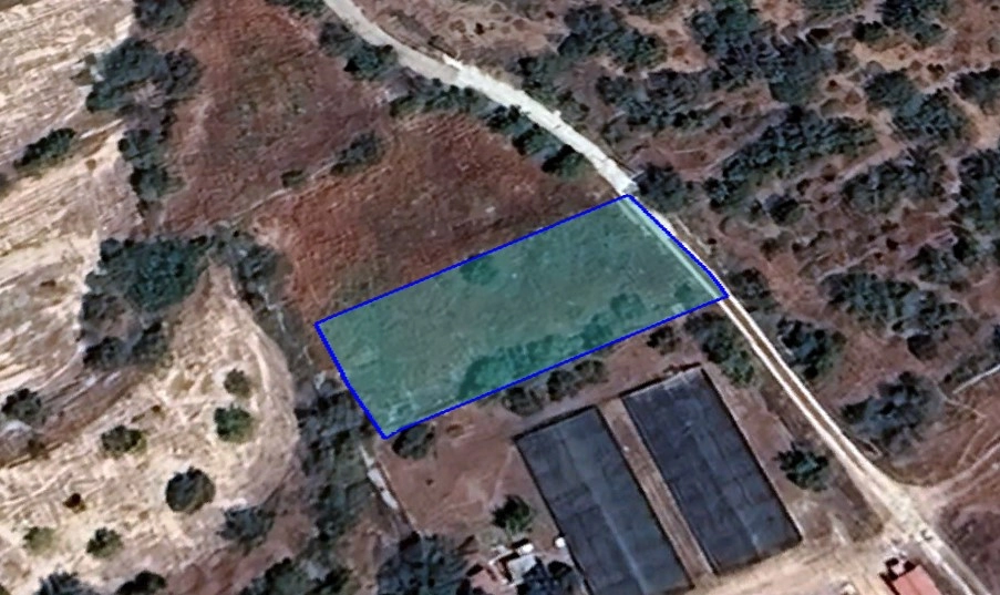 818m² Plot for Sale in Silikou, Limassol District