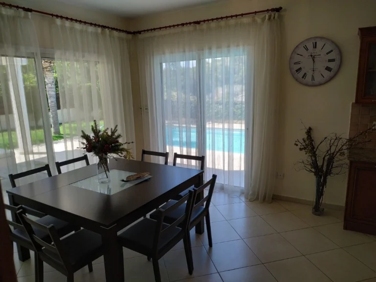 3 Bedroom House for Rent in Agios Tychonas, Limassol District