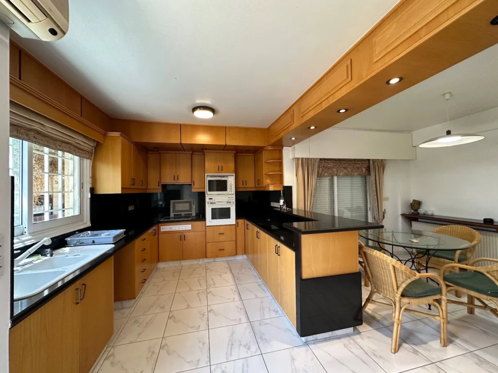 360m² Building for Rent in Limassol – Agios Nektarios